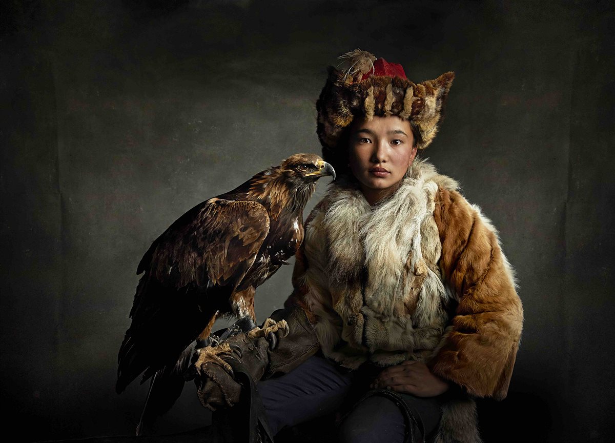 Die Adlerjägerin in der Mongolei